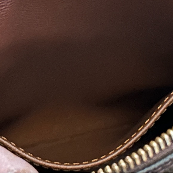 ***SOLD***Authentic Louis Vuitton Danube in lovely vintage condition. - Picture 16 of 16